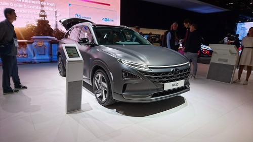 韓国現代自動車が展示したFCV「NEXO」