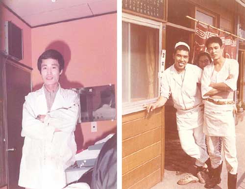 <b>1968年に初めてラーメン屋を任された（右の写真右）。独立後の74年に大宮の店で（左）</b>