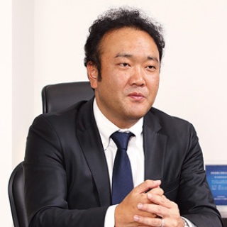 <b>みずほ銀行出身で、2007年に社長に就任した若山圭介氏</b>(写真=北山 宏一)