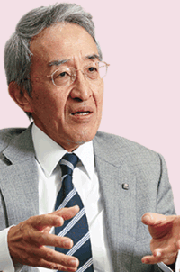 永野毅社長は持ち株会社のトップとして、グループ全体のかじ取りや海外M&A案件の発掘に力を入れる