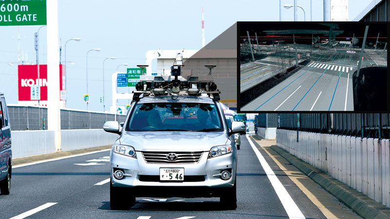 ゼンリンが全国の高速道路の高精度地図を作るために走らせる計測車両。レーダールーフに搭載されたレーザーで計測した情報をベースに、3次元の地図を作る(写真=竹井 俊晴)
