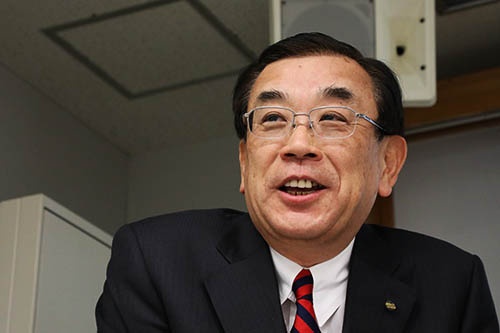 <span class="fontBold">中西勝則(なかにし・かつのり)氏<br />静岡銀行会長</span><br />1976年3月慶応義塾大学商学部卒業後、同年4月静岡銀行に入行。富士宮北支店長、三島支店長などを経て1998年12月人事部副部長兼人事課長、1999年4月理事人事部長に就任。2001年6月取締役執行役員経営企画部長、2003年6月取締役常務執行役員、2005年4月取締役常務執行役員企画・管理担当経営統括副本部長を歴任。同年6月取締役頭取に就任する。2017年6月より現職。2011年6月から12年6月、2016年6月から2017年6月と、2度にわたり全国地方銀行協会会長を務める。(写真:陶山 勉)