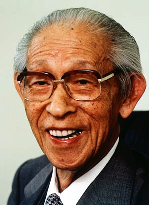 パナソニック・グループの創業者、松下幸之助(1894年~1989年) (1987年4月撮影、写真:Fujifotos/アフロ)
