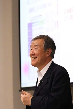 「イノベーションを生み出すためには、いろいろなことを知っていることが重要です。簡単に言えば勉強が必要です」