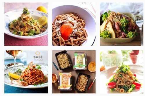 写真共有サイト「インスタグラム」の同社の公式アカウント(basefood_tokyo)でも、「BASE PASTA」の様々な食べ方を提案している