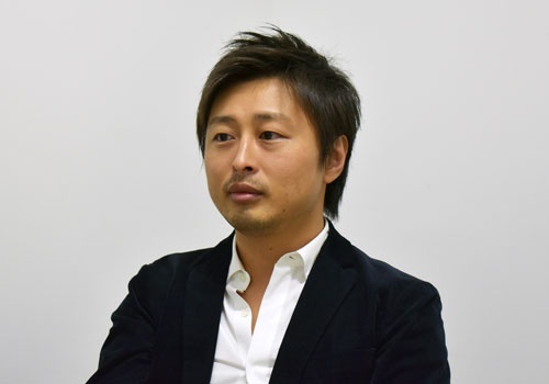<span class="fontBold">須藤憲司(すどう・けんじ)氏</span><br />株式会社Kaizen Platform Co-founder & CEO。2003年に早稲田大学を卒業後、リクルートに入社。同社のマーケティング部門や新規事業開発部門を経て、リクルートマーケティングパートナーズ執行役員に就任。その後、2013年にKaizen Platform, Inc.を米国で創業。WebサイトのA/Bテストを簡単に計画・実行できるツールと、7000名を超えるグロースハッカーから改善案をオンラインで募ることができるクラウドソーシングからなるUI改善プラットフォーム「Kaizen Platform」を提供している。