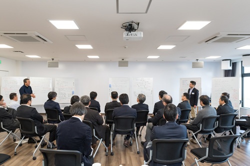 あすびと福島の社会人研修(写真:野口勝宏)