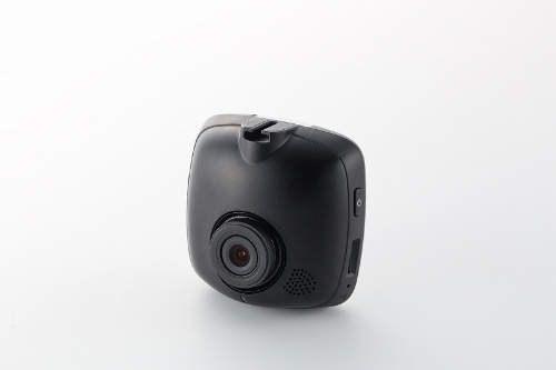 パイオニアの「ND-DVR10」(実売価格1万7600円)はフルHDで撮影できつつ、本体が小型なのが魅力。停止後に最大50分間撮影を続ける「駐車監視機能」なども備える。