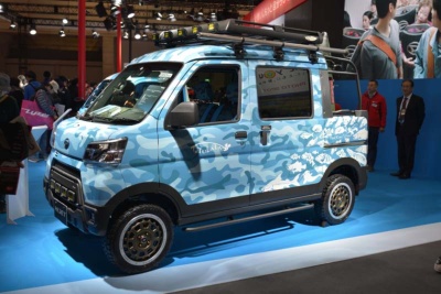 軽アウトドアカー が勢ぞろい オートサロン 2ページ目 日経ビジネス電子版