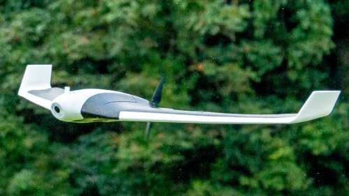 航空機のようなスタイルが特徴的なParrotの「Parrot Disco」