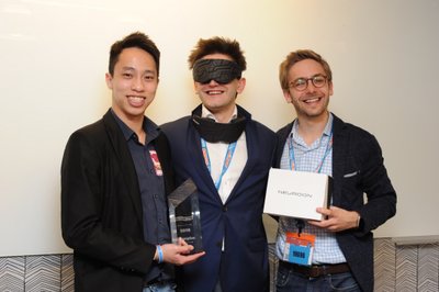 インテリクリニック社の創業者チーム。CEOのカミル・アダムチェック氏（中央）、ゼネラルマネージャーのトーマス・クルジエジェク氏（右）、マーケティング担当のライアン・ゴー氏（左）