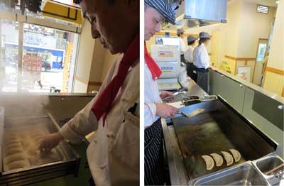 ベースの餃子は「焼き」と「蒸し」の2種類があり、焼きは蒸したあとに鉄板で焼いている