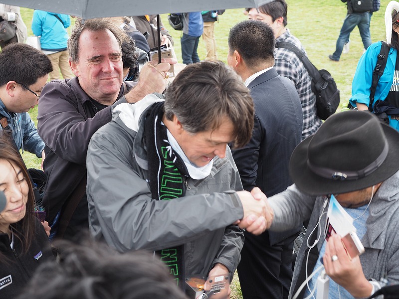 イベントには足繁く通い、ファンと交流するジョン・ハンケ氏。こういった活動がIngressのコミュニティー発展につながっている