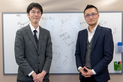 和（なごみ）を運営する、和からの堀口智之社長（右）と、インタビュアーの高橋晋平氏（左）