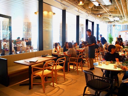 クリーンイーティングがコンセプトのカフェレストラン「コスメキッチン アダプテーション」が関西初登場。ブランド初のビュッフェも話題に