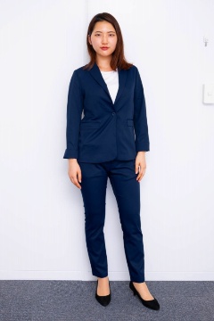 Tシャツ感覚 スーツ型作業着がバカ売れ 3ページ目 日経ビジネス電子版