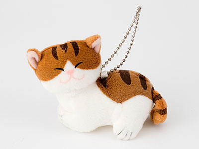 「ぬいぐるみ」（1200円）。「猫を抱く少女」の絵の、猫の部分だけぬいぐるみ化するとは……