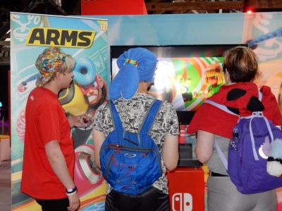Nitendo Switch「ARMS」は、のびるウデ「アーム」で戦う格闘スポーツ