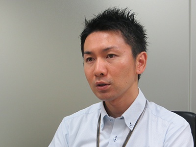 武田薬品工業 日本開発センター 臨床開発部 課長代理 井畑研二氏。1980年生まれ。薬学部を卒業後、大学院に進み、2005年に卒業。2008年に武田薬品工業に入社