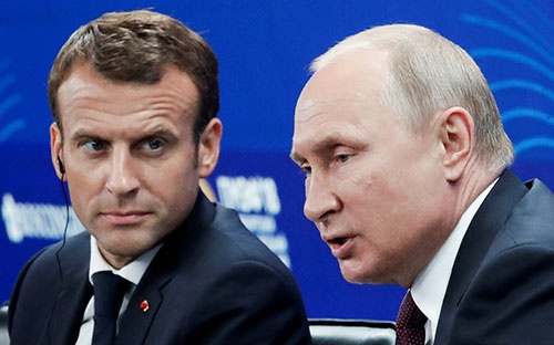 5月24日、サンクトペテルブルクでプーチン大統領はマクロン仏大統領と会談した。写真は同25日のサンクトペテルブルク国際経済フォーラム(写真:代表撮影/ロイター/アフロ)