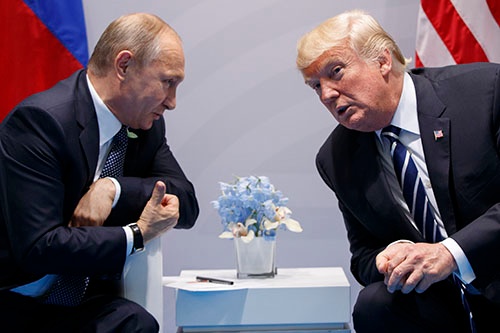 トランプ大統領の登場による米露関係改善への期待は萎んだ(写真:AP/アフロ)