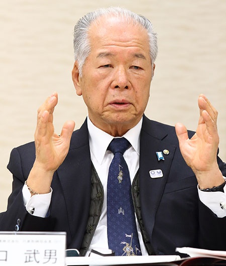 <b>樋口武男(ひぐち・たけお)氏</b><br />大和ハウス工業会長/CEO(最高経営責任者) 1963年大和ハウス工業入社。2001年同社社長に就任後、2004年から会長兼CEO。専務時代に、創業者から赤字に陥った関連会社「大和団地」の再建を命じられ、社長としてリーダーシップを発揮し、2年目に黒字化に導いた経験を持つ。大阪交響楽団の運営理事長も務める。