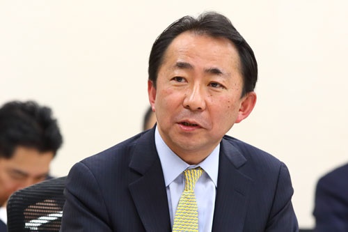 Japan Innovation Network専務理事の西口尚宏が、一連の座談会の司会進行を務めた