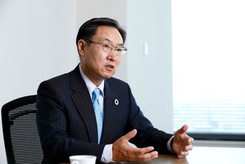 セイコーエプソン社長の碓井稔氏(写真:竹井俊晴)