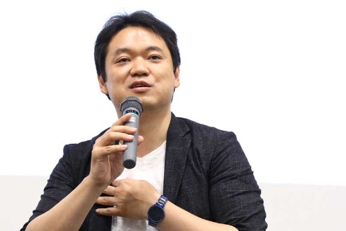 <span class="fontBold">佐藤類氏</span><br />1977年生まれ。98年、国立東京工業高等専門学校卒。2000年サイバーステップを創業。06年マザーズ上場