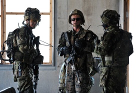 自衛隊 ではなく 自衛権 を憲法に定める 日経ビジネス電子版