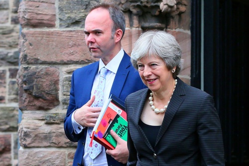2018年7月20日、北アイルランドを訪問したメイ英首相。EU離脱後の経済協力構想に対する支持を、有権者に訴えた