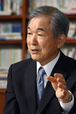 キヤノン電子 酒巻社長直伝 本物の時短 とは 日経ビジネス電子版 キヤノン電子 酒巻社長直伝 本物の時短 とは 日経ビジネス電子版