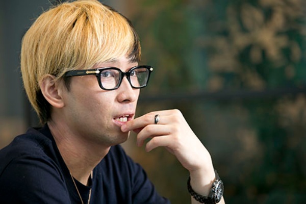 ユーチューバー ヒカル 炎上 の錬金術 日経ビジネス電子版 ユーチューバー ヒカル 炎上 の錬金術 日経ビジネス電子版