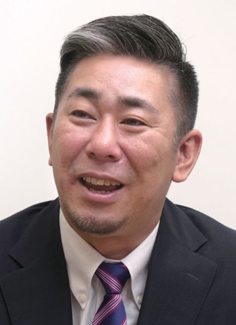Fb史上初 英語が話せない社員 の話 2ページ目 日経ビジネス電子版 Fb史上初 英語が話せない社員 の話 2ページ目 日経ビジネス電子版