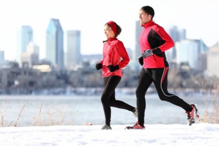 冬のランニングには手袋2枚重ねより腹巻き 日経ビジネス電子版 冬のランニングには手袋2枚重ねより腹巻き 日経ビジネス電子版