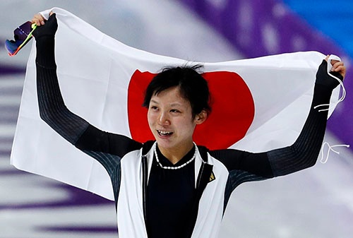 平昌五輪のスピードスケート女子1500mで銀メダルを宅得した高木美帆選手（写真＝AP/アフロ）