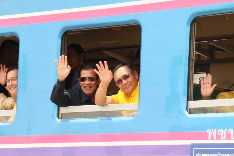 45年ぶりにタイ直通鉄道が開通 カンボジア国境の町ルポ 日経ビジネス電子版 45年ぶりにタイ直通鉄道が開通 カンボジア国境の町ルポ 日経ビジネス電子版