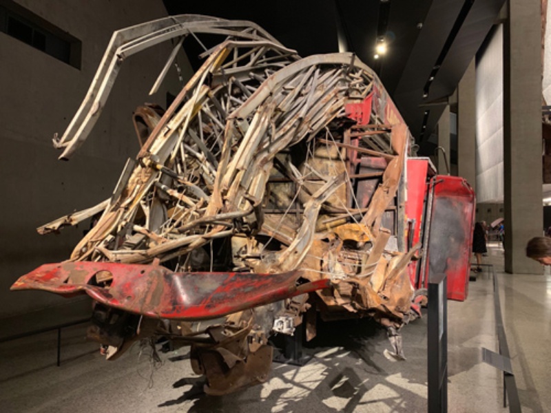 9 11に飛び降りた女性とブラジルとユーチューブ 日経ビジネス電子版 9 11に飛び降りた女性とブラジルとユーチューブ 日経ビジネス電子版