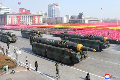 (写真:KCNA/UPI/アフロ)