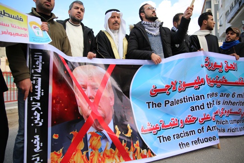 トランプ大統領が和平案を発表すると、パレスチナではこれに反発する活動が即座に始まった（写真：ZUMA Press/アフロ）