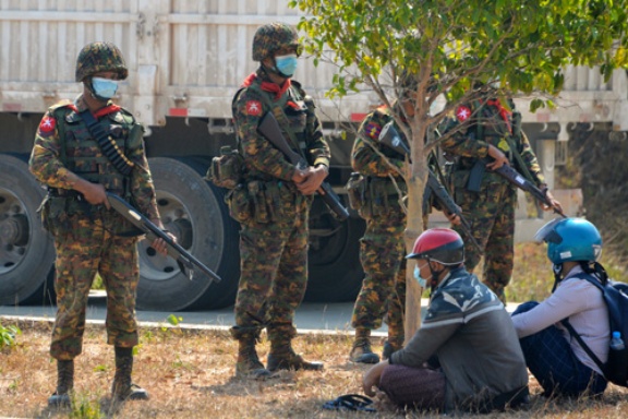 軍 ミャンマー ミャンマー軍トップの逮捕要請 民主派、インターポールに：時事ドットコム