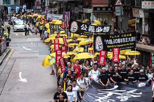 親民主主義の人々が香港でデモを実施した(写真:AFP/アフロ)