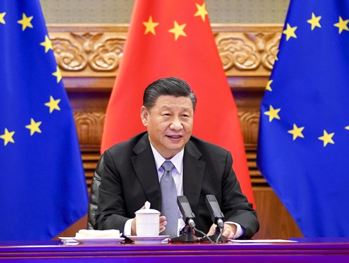 中国とEUが投資協定をめぐり大筋合意したのも今は昔。EUの盟主ドイツは中国との距離をどのように取るのか（写真：新華社/アフロ）