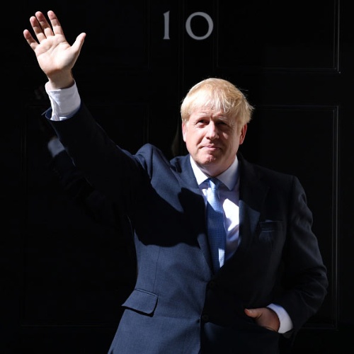 ジョンソン前外相は24日、英首相に就任した（写真：Jeff J Mitchell / Getty Image）
