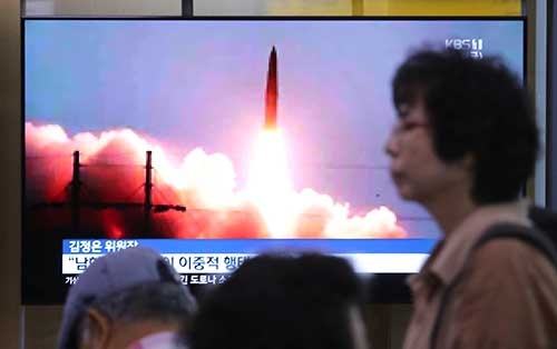 北朝鮮が最近開発を進める兵器は「韓国キラー」の役割を果たす（写真：AP/アフロ）