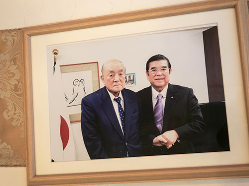 怒らない宰相」中曽根康弘氏の人間像を元・腹心が語る：日経ビジネス電子版