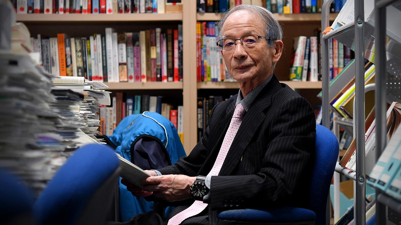Amazon.co.jp: 死体検死医 : 上野 正彦: 本