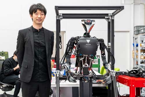 アバターロボットを開発するメルティンMMIの粕谷昌宏代表（写真：尾苗 清）