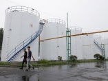 中国の独立系製油所「ティーポット」、安いロシア産原油購入か