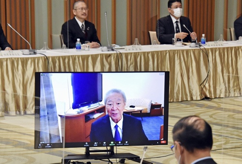 今年1月、ウェブでの労使トップ会談に出席した中西会長。闘病しながら、日本の賃金が低水準になってしまったと悔しがっていた